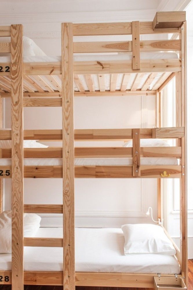 Hostel Nest House *